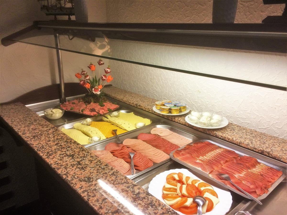 Hotel-Restaurant Cafe Caro Carolinensiel Luaran gambar