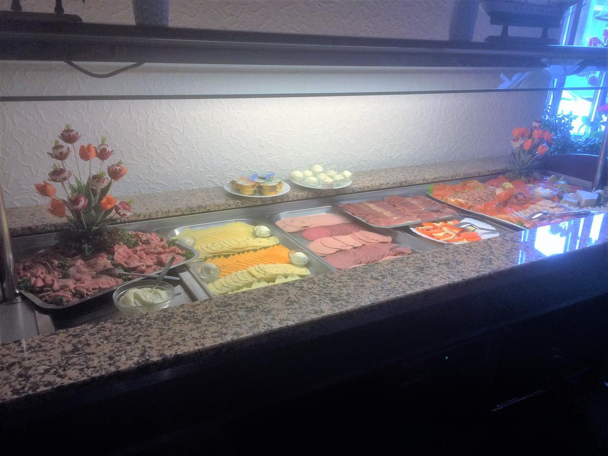 Hotel-Restaurant Cafe Caro Carolinensiel Luaran gambar
